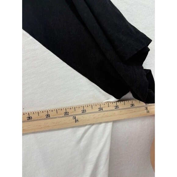 Women's Torrid Slub Jersey Tee Size 3x Snake & Roses Graphics Short Sleeve White - Picture 4 of 7